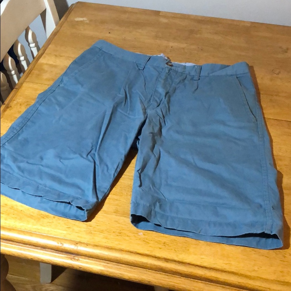 Tommy Hilfiger Khaki Shorts - 32